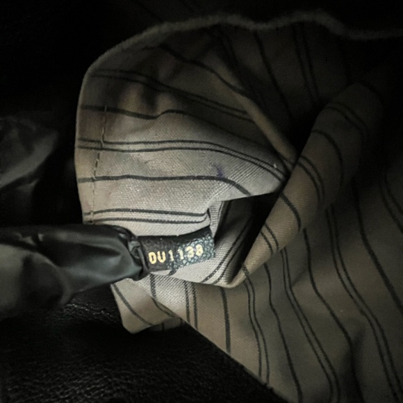 Elegant Black Leather Women's Bag - Picture 3 of 14